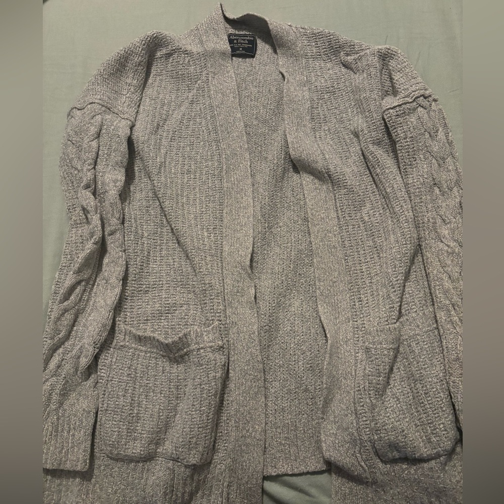 Abercrombie Cardigan M